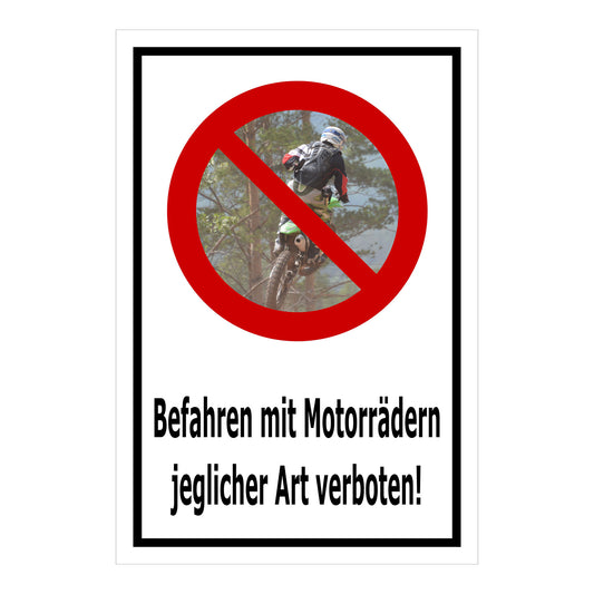 Schild Befahren mit Motorrädern verboten – jeglicher Art in weißem Hintergrund mit schwarzem Rand